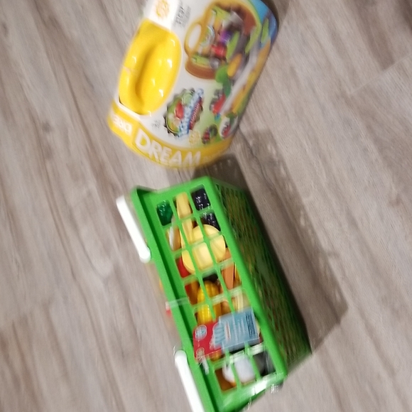 Toys - Picture 6 of 6